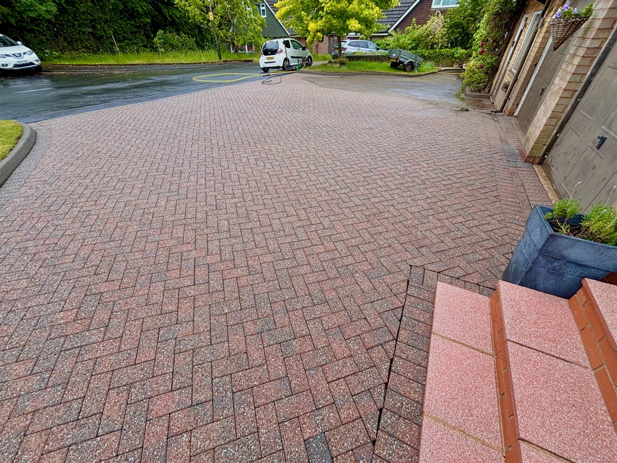 Jake's Jetwashing freshly cleaned driveway